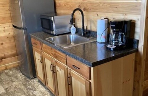 Hamilton Cabin | Crooked Creek Ranch Cabin 10