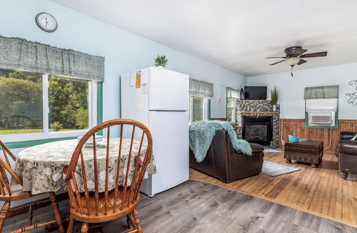 Boscobel Cabin | Crooked Creek - Relaxation Cabin