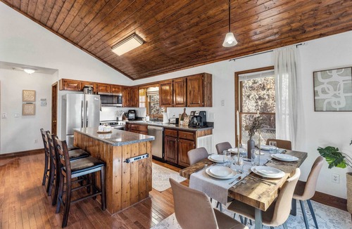 Tarheel House | Crooked Lane Cabin - Murphy