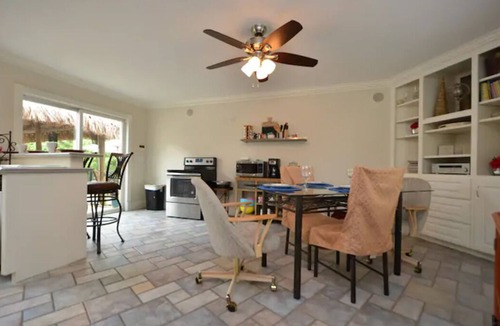 Crosby House | Crosby Backyard Oasis with Weekday Specials!