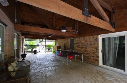 Crosby House | Crosby Backyard Oasis with Weekday Specials!