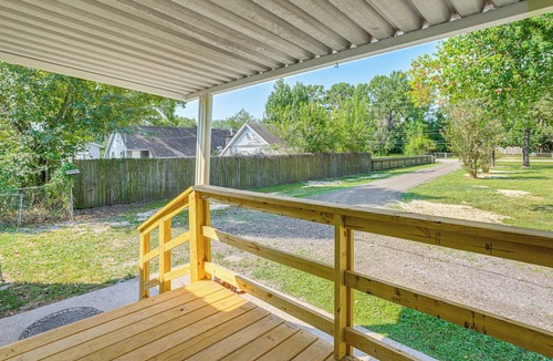 Crosby Cottage | 'crosby Huffman Hideaway' Serene Escape w/Yard