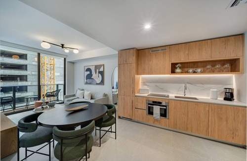 Overtown Condo | Crosby Miami WTC 1BR/1BA Downtown Base ADA #504