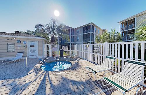 Surfside Beach Apartment | Cross Gate Unit 205