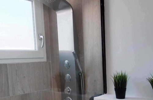 Estella Apartment | Cross Home, Bonito ático en el centro de Estella