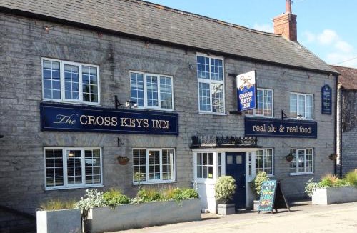Lydford-on-Fosse Hotel | Cross Keys Inn