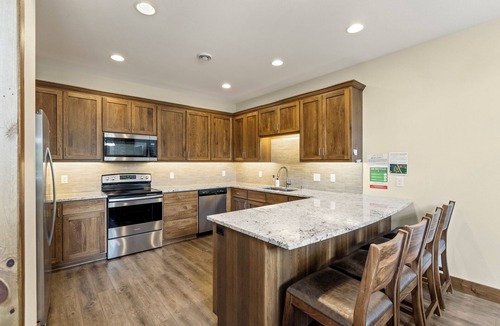 Crosslake Condo | Cross Lake Condo| 4Bd/3Bth | Beach, Pool, Hot Tub