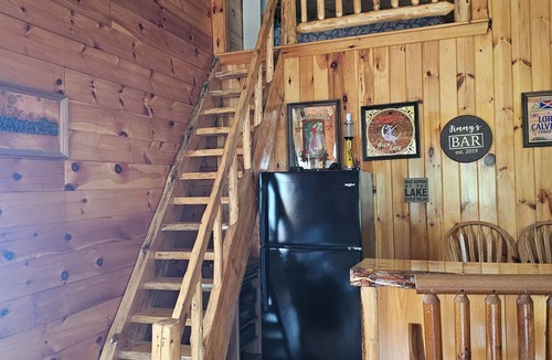Sinclair House | Cross Lake Rental- Comfortable & spacious- 5 Bedroom Lake House