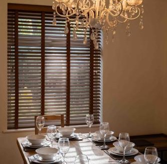 Leeds House | Cross Lane Cottage