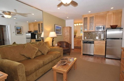 Lakeside Park Cabin | Cross to Heavenly, heart of South Lake Tahoe