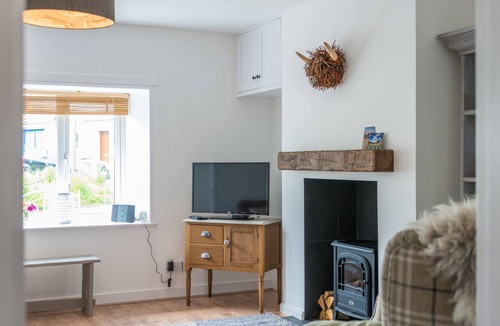 Norham Cottage | Cross View, Norham - sleeps 4 guests