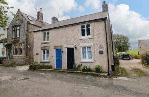 Litton House | Cross View