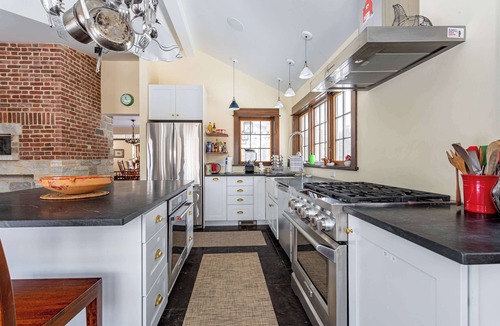 West Stockbridge House | Crossbridge: Vintage Charm + Unique Character.