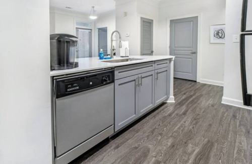 Cary Apartment | Crossroads 1BR With All Hardwood