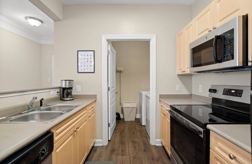 Southwest Raleigh Apartment | Crossroads 1BR with Lakeview