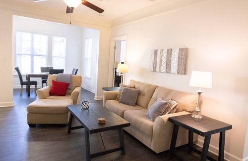 Cary Apartment | Crossroads 2BR - All Hardwoods