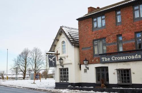 Weedon Hotel | Crossroads by Chef & Brewer Collection