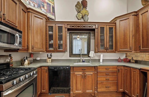 Carthage House | Crossroads Loft: Steps from Rt. 66 & Carthage Square