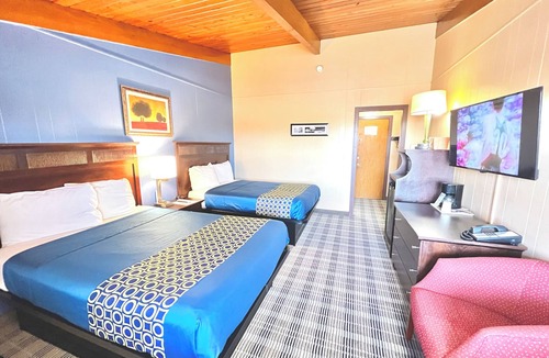 Elkhorn Hotel | Crossroads Motel