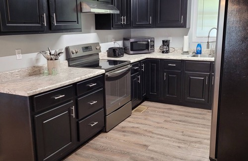 Iuka House | Crossroads to Pickwick