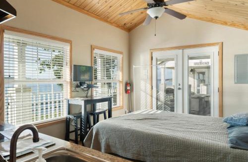 Sperry House | CrossTimbers Marina and Cottages