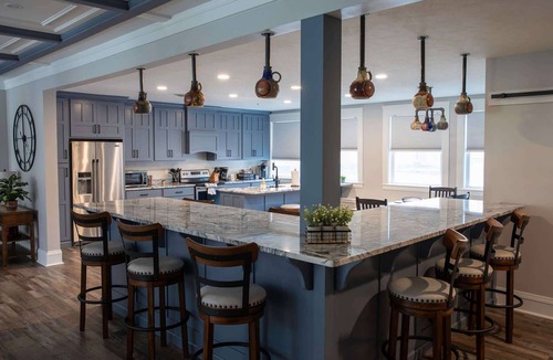 Franklin Apartment | Crosswalk Suite!