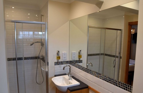 Huntspill Hotel | Crossways Inn