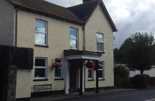 Bradninch Apartment | Crossways Tavern