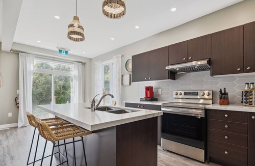 The Blue Mountains House | Crosswinds Townhomes