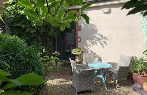 Briston House | Crow Cottage