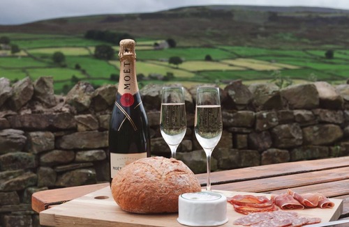 Reeth House | Crow Hall - Luxury Holiday Accommodation