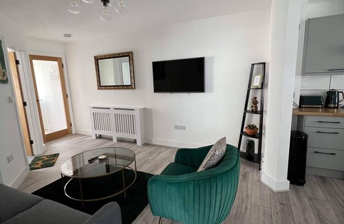 St. Blazey Apartment | Crow nest apartment 2