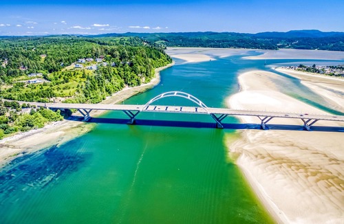 Bayshore Cottage | Crow's Coastal Cottage