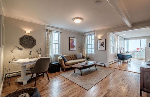 East End Apartment | Crow's Nest