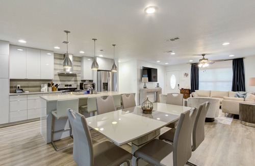 North San Antonio - SAT House | Crown - A Birdy Vacation Rental