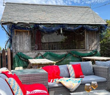 Findhorn Hotel | Crown and Anchor Inn