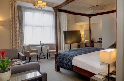 Carlisle Hotel | Crown and Mitre Hotel