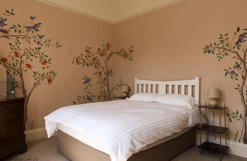 Dowanhill House | Crown Gardens