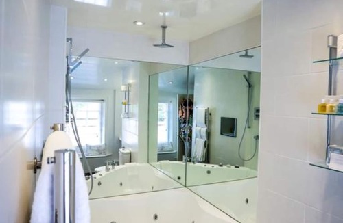 Wetheral Hotel | Crown Hotel