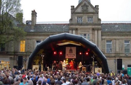 Darwen Apartment | Crown House