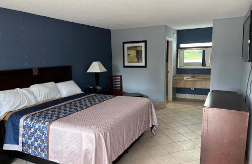 Cartersville Hotel | Crown Inn