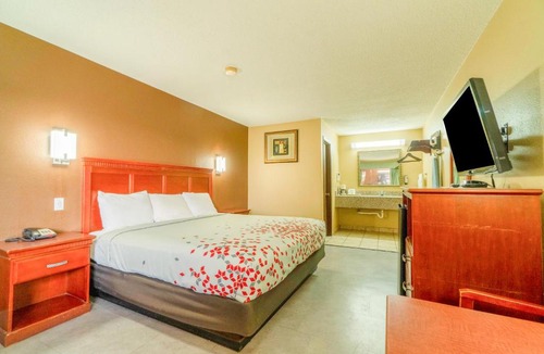 Denver City Hotel | Crown Inn