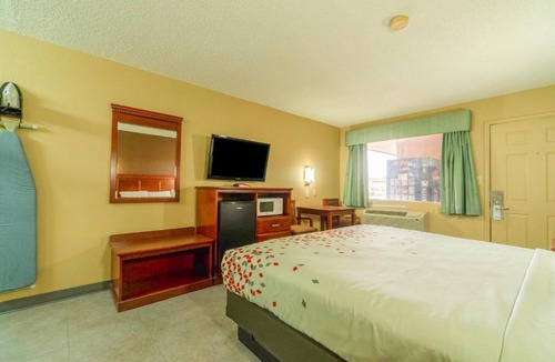 Denver City Hotel | Crown Inn