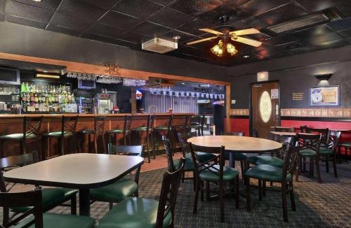 Forrest City Hotel | Crown Inn
