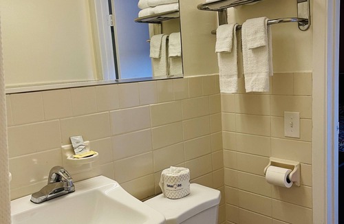 Linden Hotel | Crown Inn