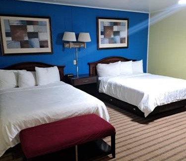 Raton Hotel | Crown Inn