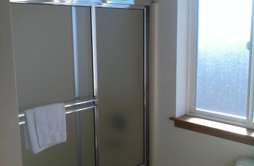 Seattle Hotel | Crown Inn