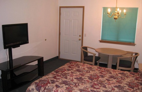 Seattle Hotel | Crown Inn