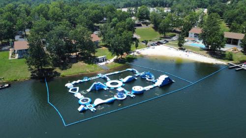 Horseshoe Bend Resort | Crown Lake Resort
