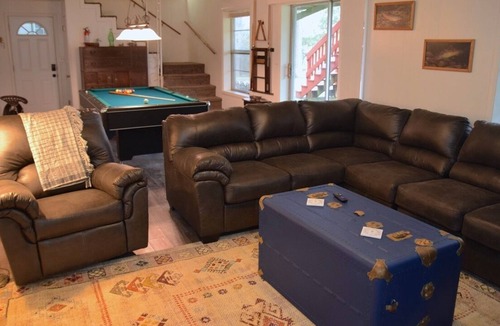 Horseshoe Bend House | Crown Lake Retreat, Beautiful Lakefront Home